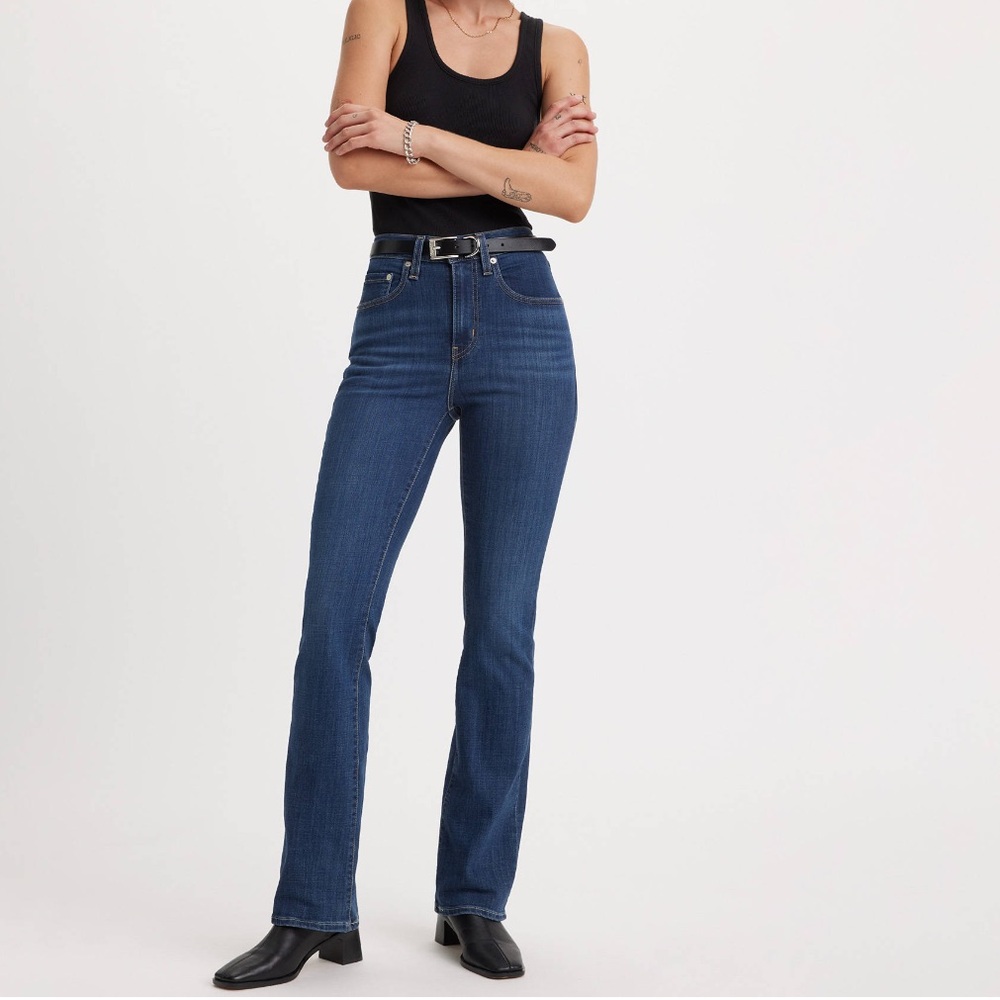 Levi's Highrise Bootcut Blue Jeans Size 32